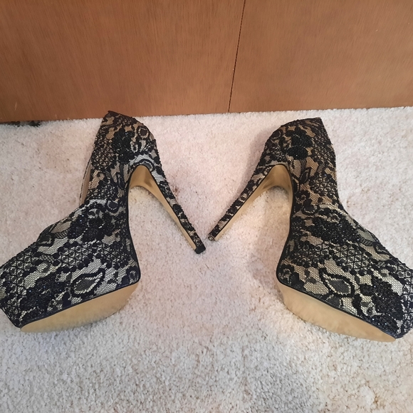 💫HOST PICK💫 House of CB 6 inch heels - Picture 5 of 9